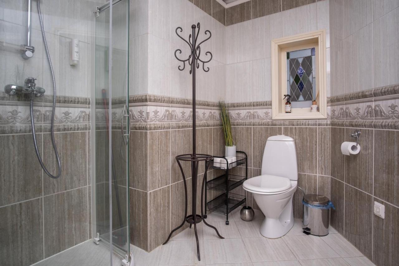 Dream Stay - Historical 3-Bedroom Apartment With Sauna & Fireplace Таллин Экстерьер фото